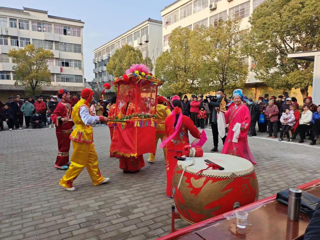 杨湖4.jpg