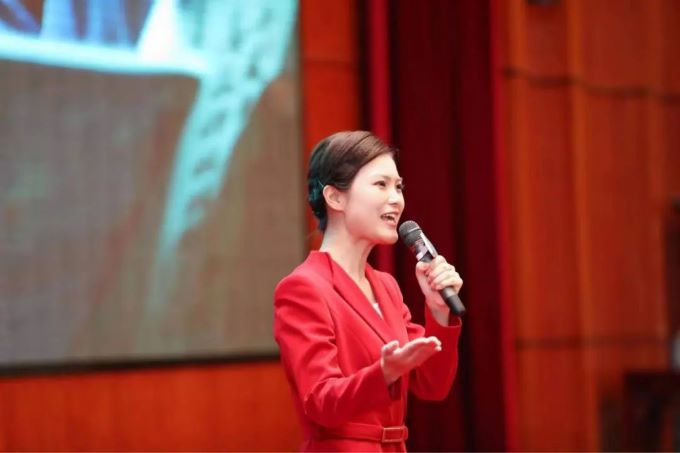 演讲55.jpg